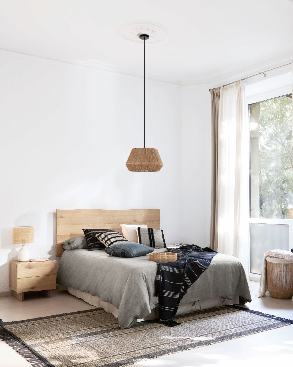 Abajur maro din fibre naturale Crismilda Kave Home