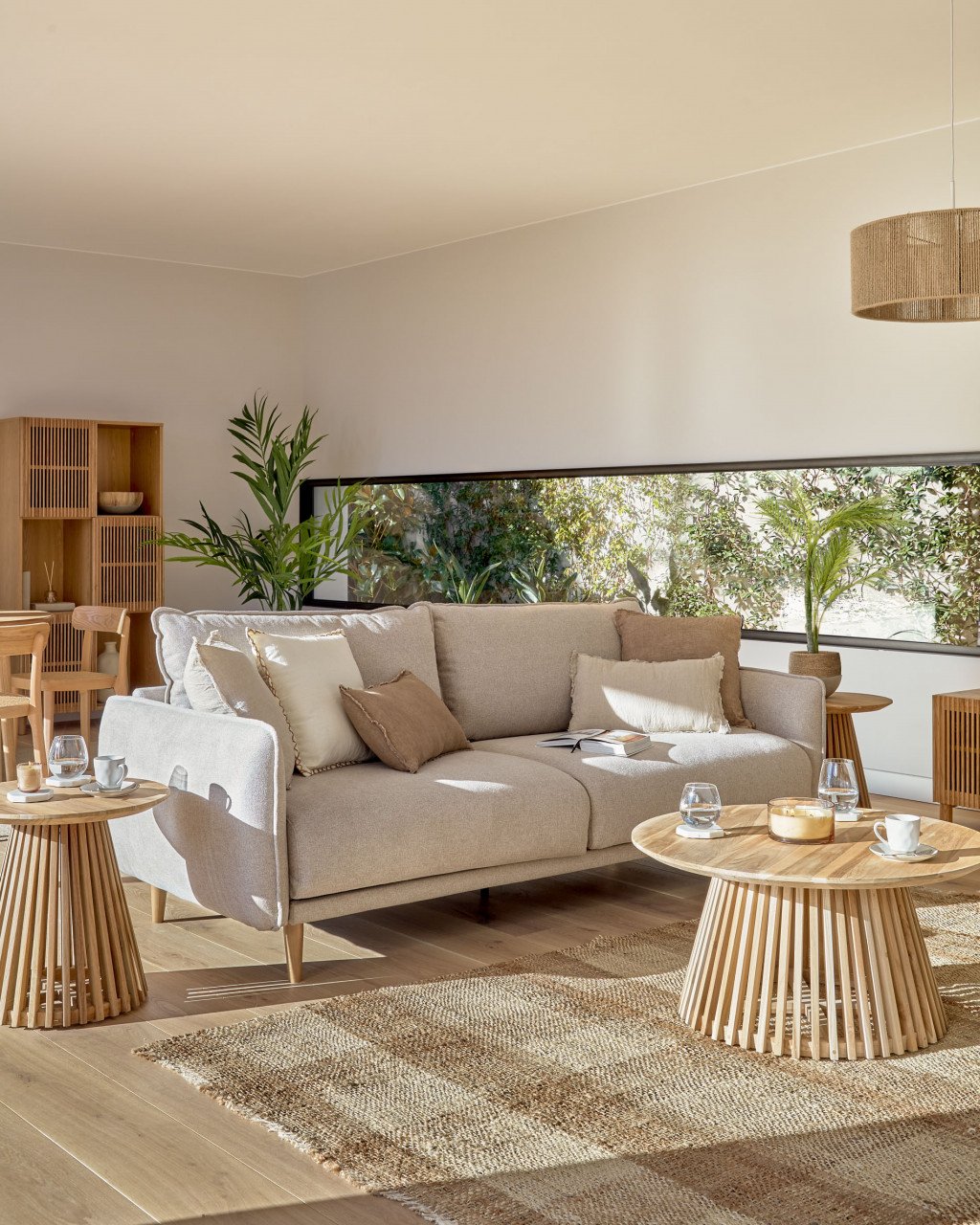 Abajur maro din fibre naturale Crista Round Kave Home