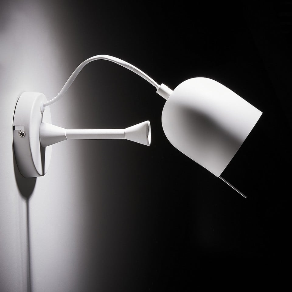 Aplica alba din metal Lucilla Kave Home