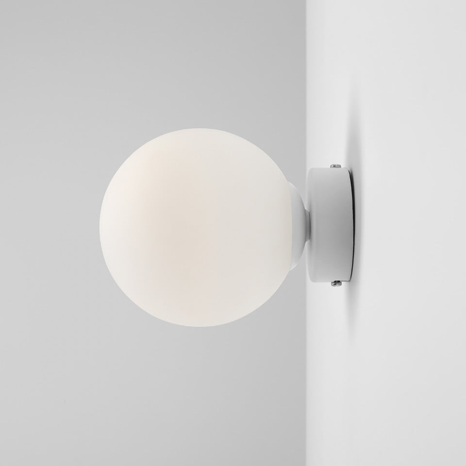 Aplica alba din sticla Ball S Aldex