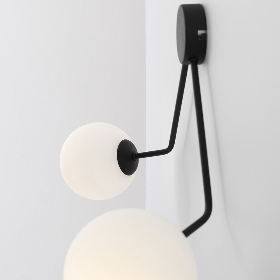 Aplica neagra/alba din sticla cu 2 becuri Holm Aldex