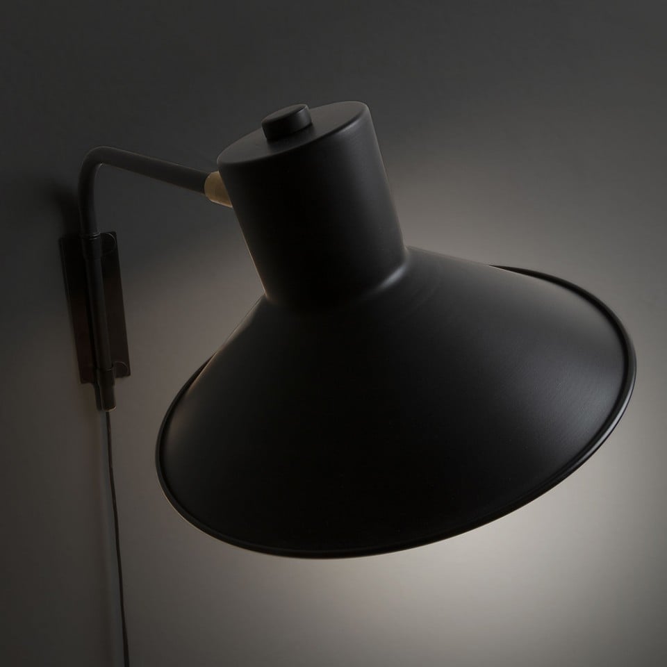 Aplica neagra din metal Aria Small Kave Home