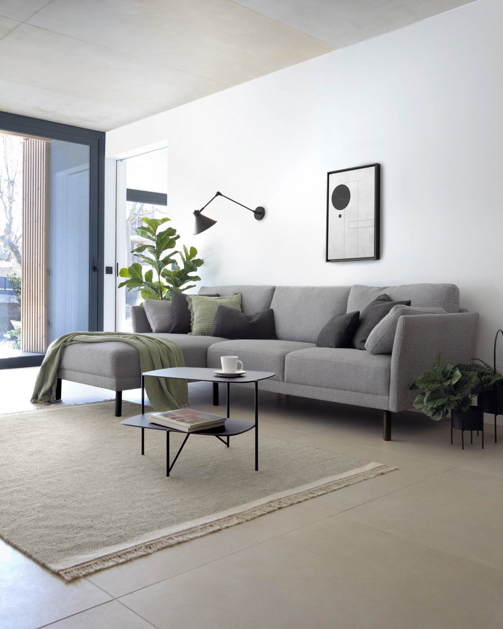 Aplica neagra din metal Dione Kave Home