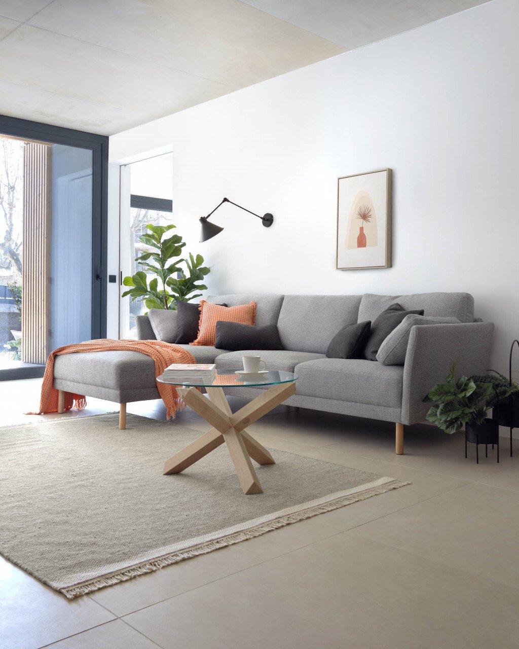 Aplica neagra din metal Dione Kave Home