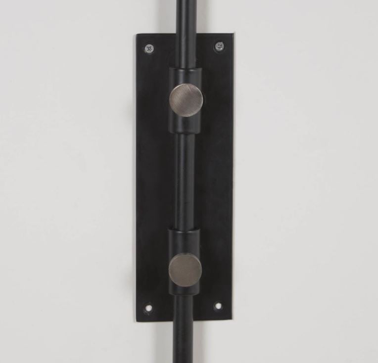 Aplica neagra din metal Eleazar Kave Home