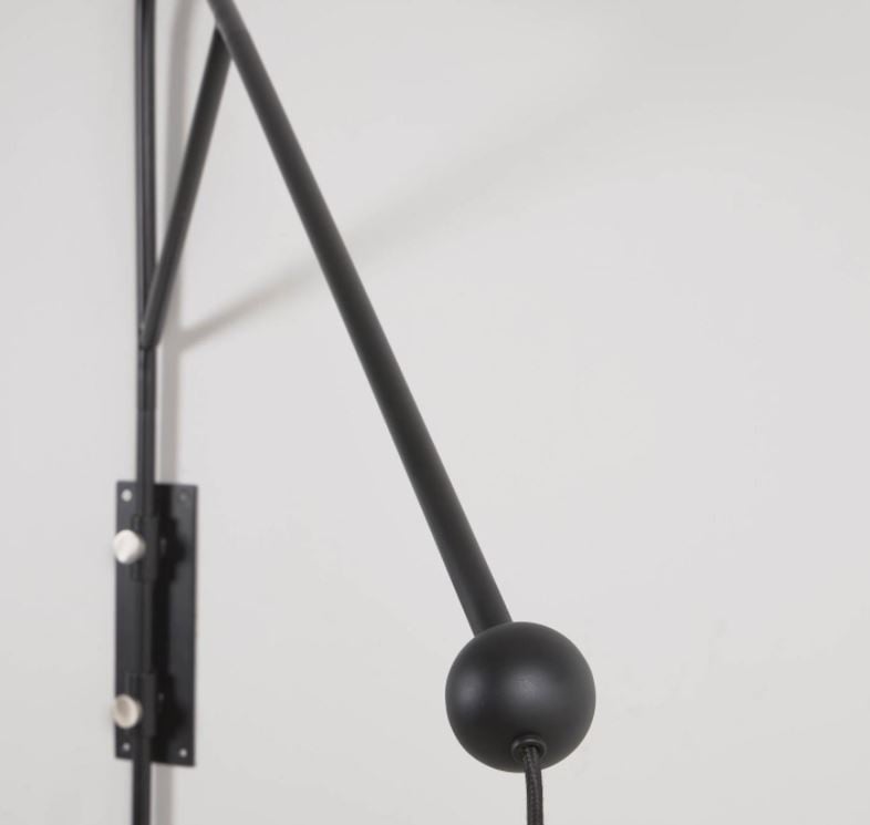 Aplica neagra din metal Eleazar Kave Home