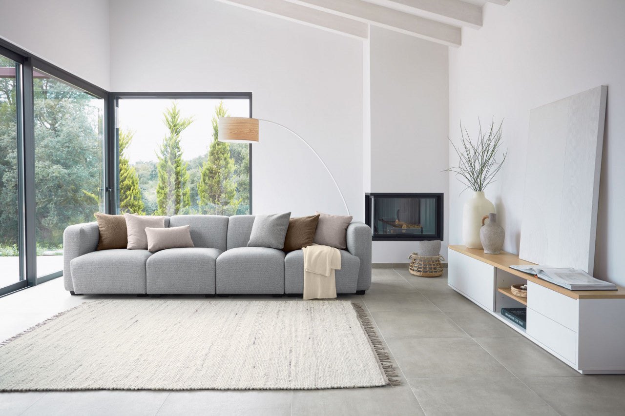 Comoda TV maro/alba din lemn 200 cm Abilen Kave Home