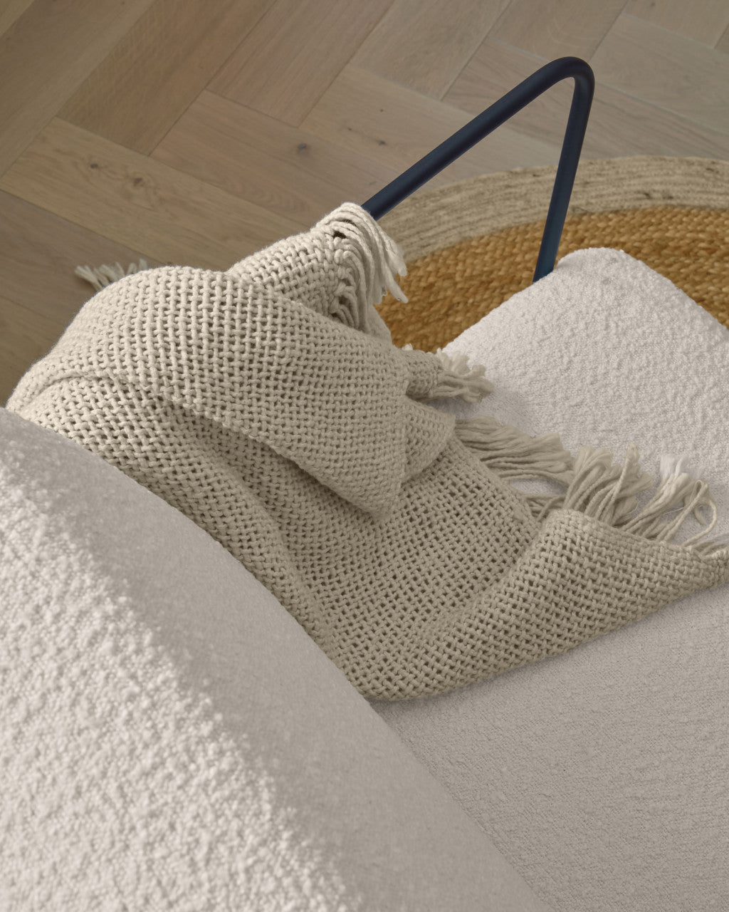 Fotoliu alb din textil Gamer Kave Home