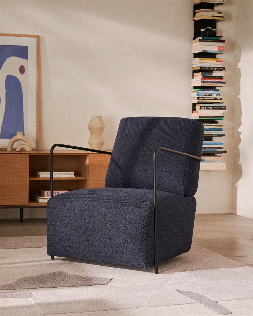 Fotoliu albastru din textil Gamer Kave Home