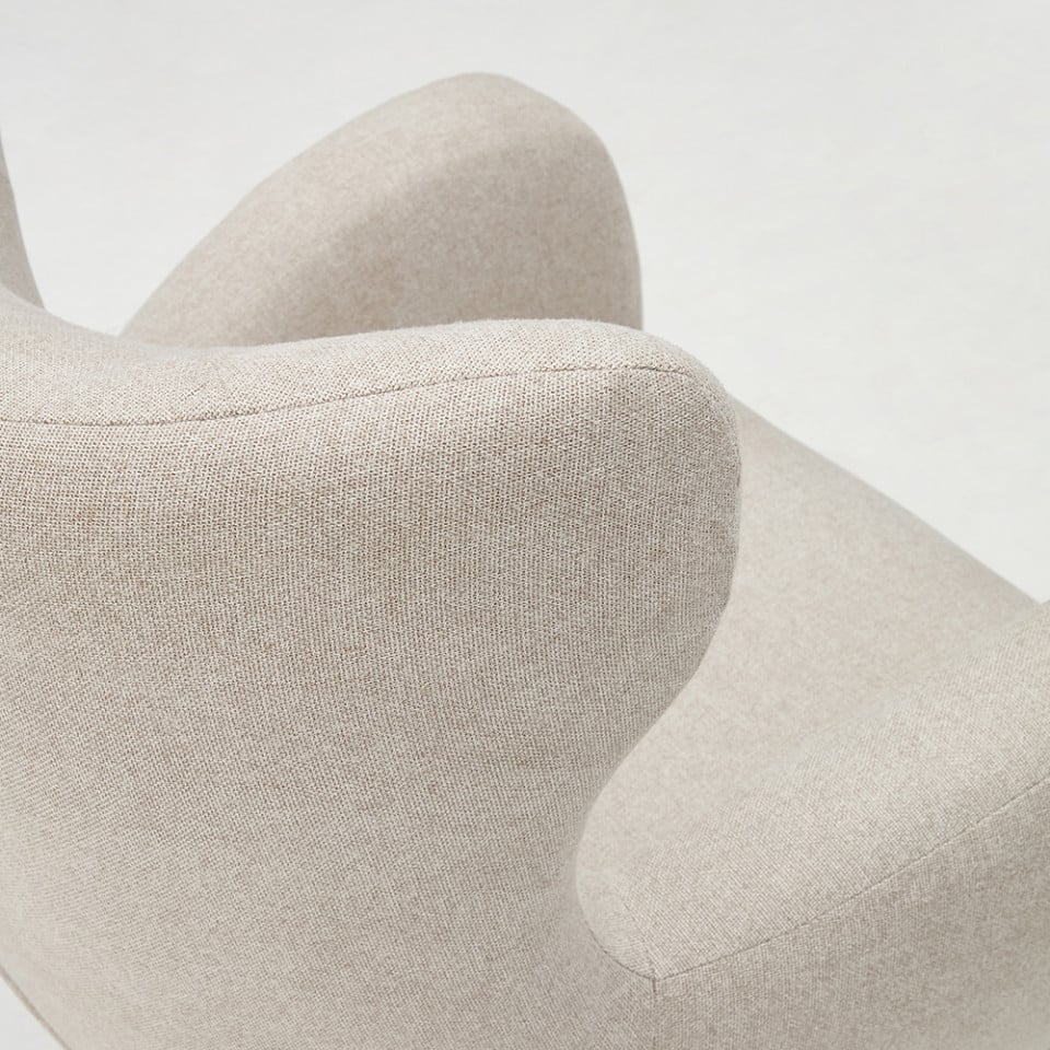 Fotoliu bej din textil Patio Kave Home