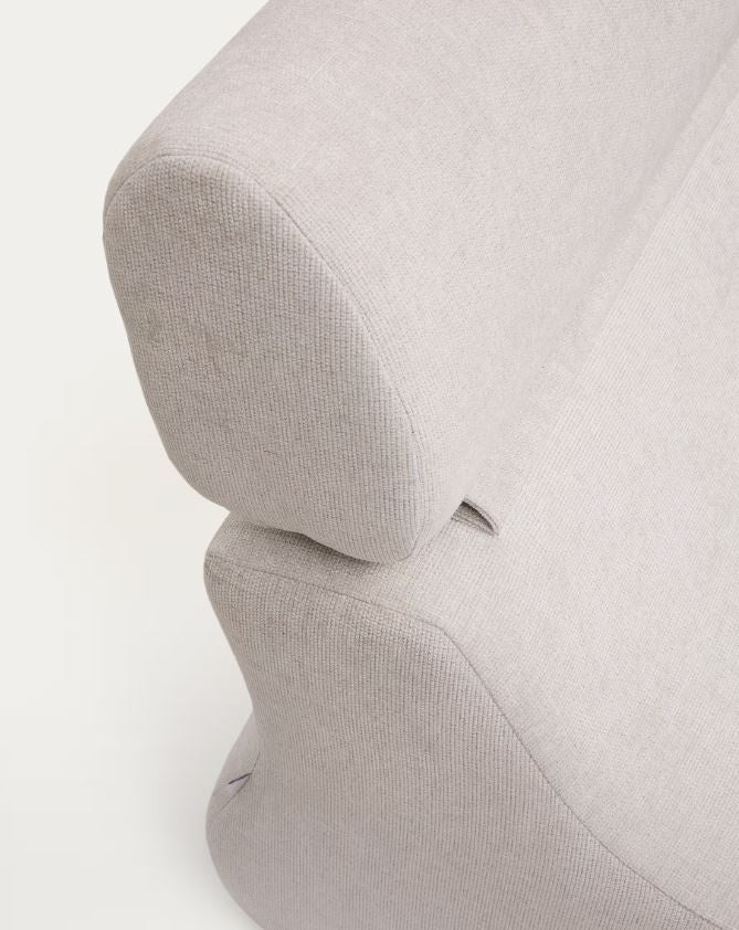 Fotoliu bej perlat din textil Club Chenille Kave Home