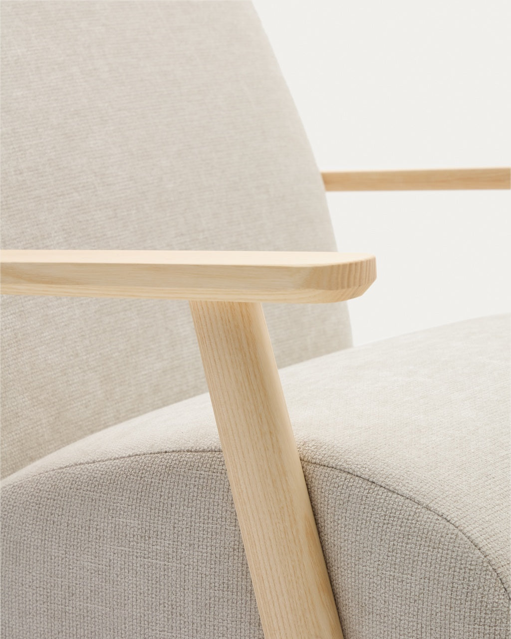 Fotoliu crem/maro deschis din textil Meghan Chenille Kave Home