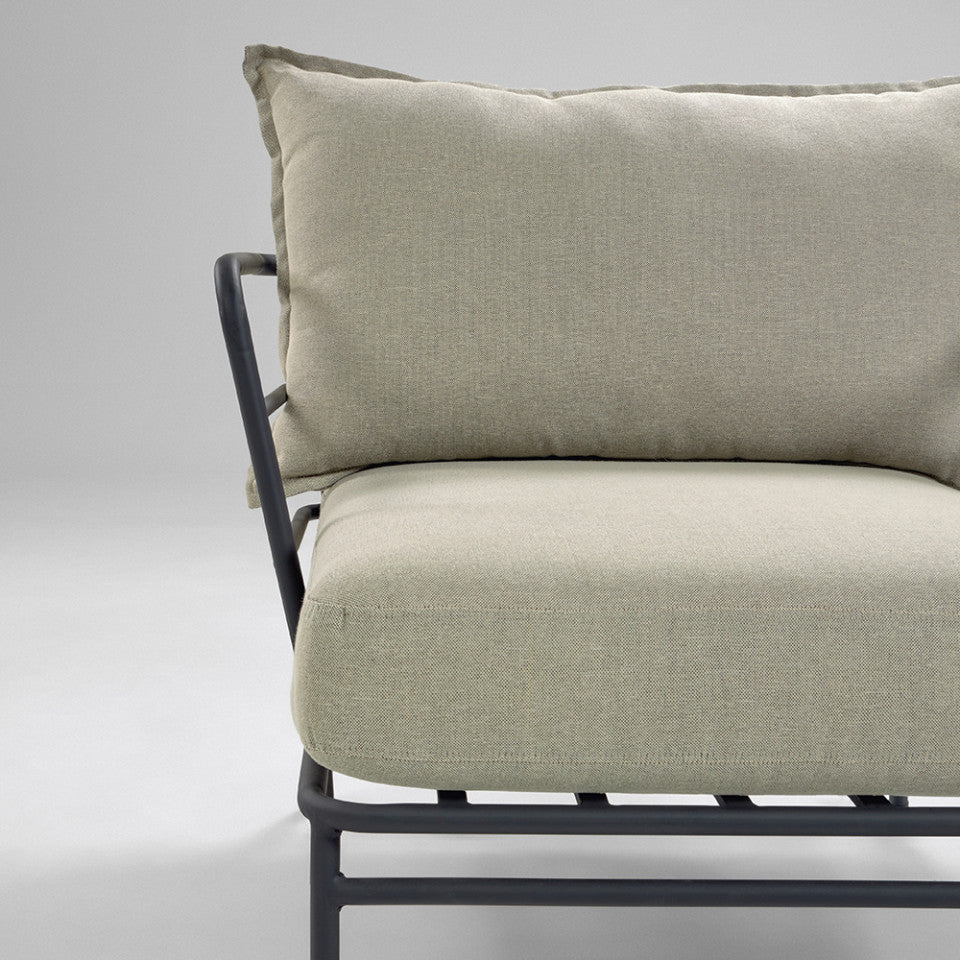 Fotoliu exterior crem/negru din textil Mareluz Kave Home