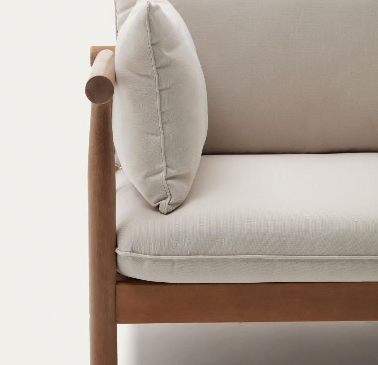 Fotoliu exterior maro din textil Sacova Kave Home