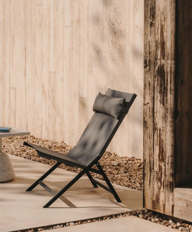 Fotoliu exterior pliabil negru din metal Canutells Kave Home