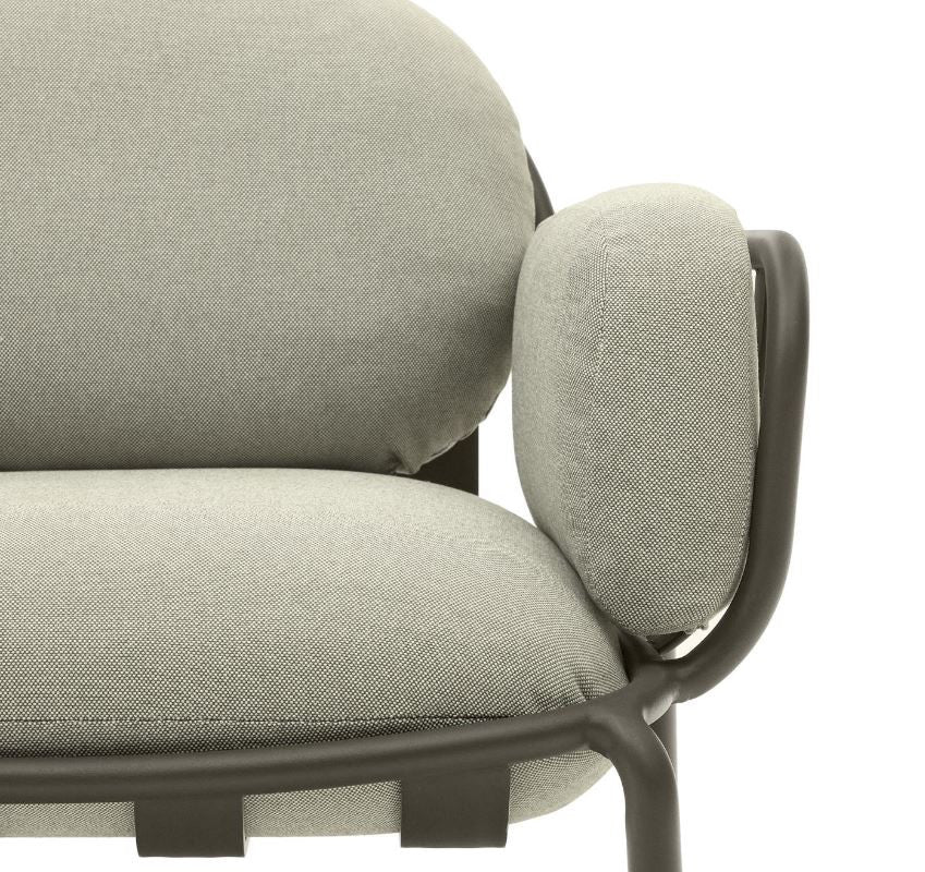 Fotoliu exterior verde/crem din metal Joncols Kave Home