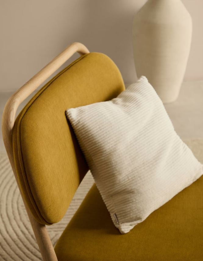 Fotoliu galben mustar din textil Helda Kave Home