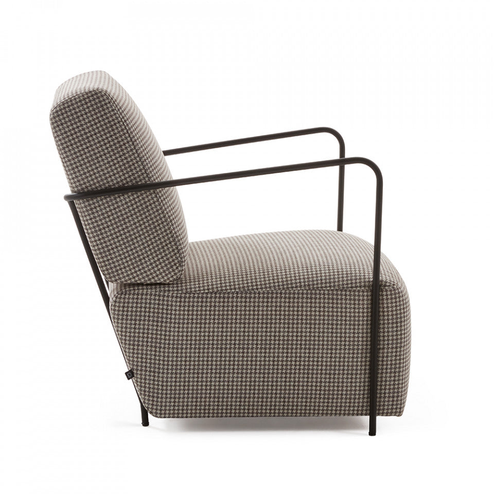 Fotoliu maro din textil Gamer Kave Home