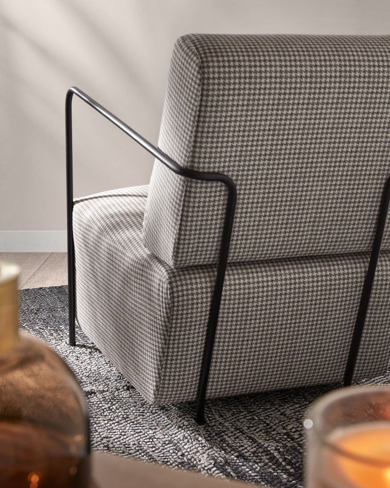 Fotoliu maro din textil Gamer Kave Home
