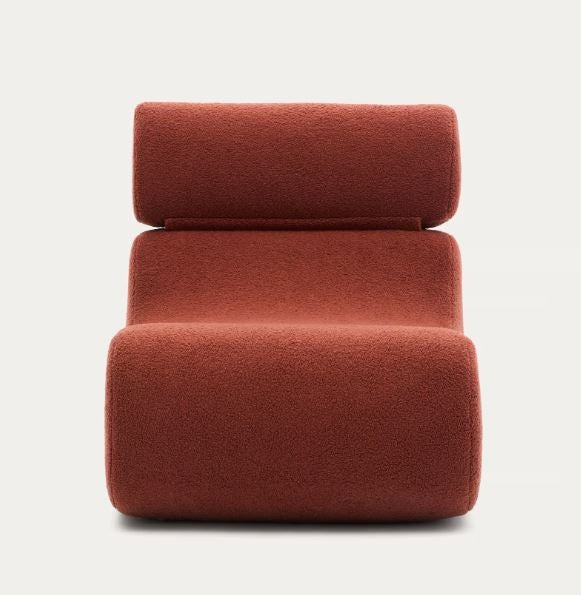 Fotoliu maro teracota din textil Club Boucle Kave Home