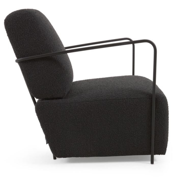Fotoliu negru din textil Gamer Shearling Kave Home
