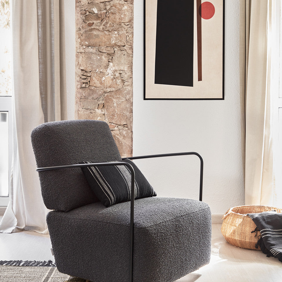 Fotoliu negru din textil Gamer Shearling Kave Home