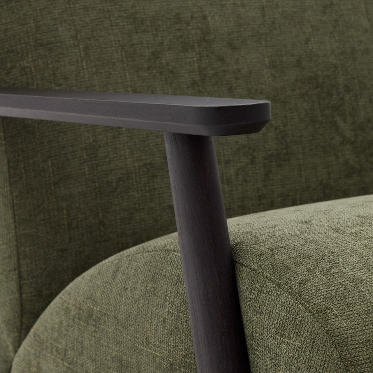 Fotoliu verde/maro wenge din textil Meghan Chenille Kave Home