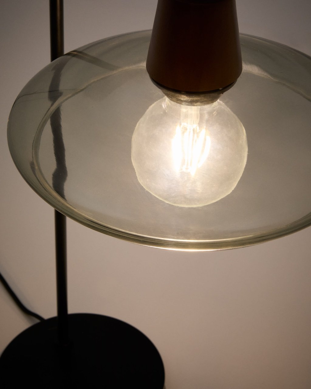 Lampa birou multicolora din sticla 55 cm Silex Kave Home