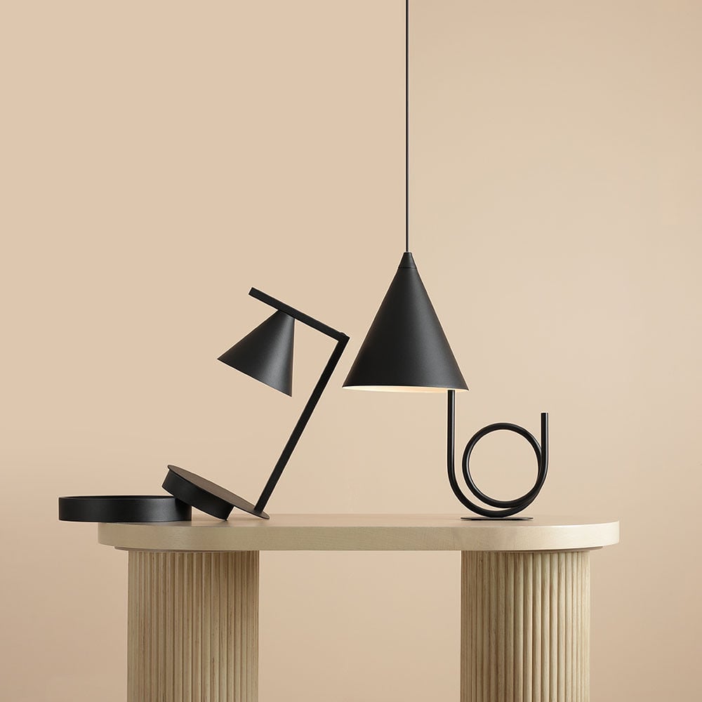 Lampa birou neagra din metal 40 cm Form Aldex