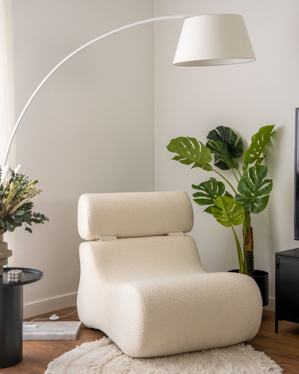 Lampadar alb din marmura 210 cm Juhe Kave Home