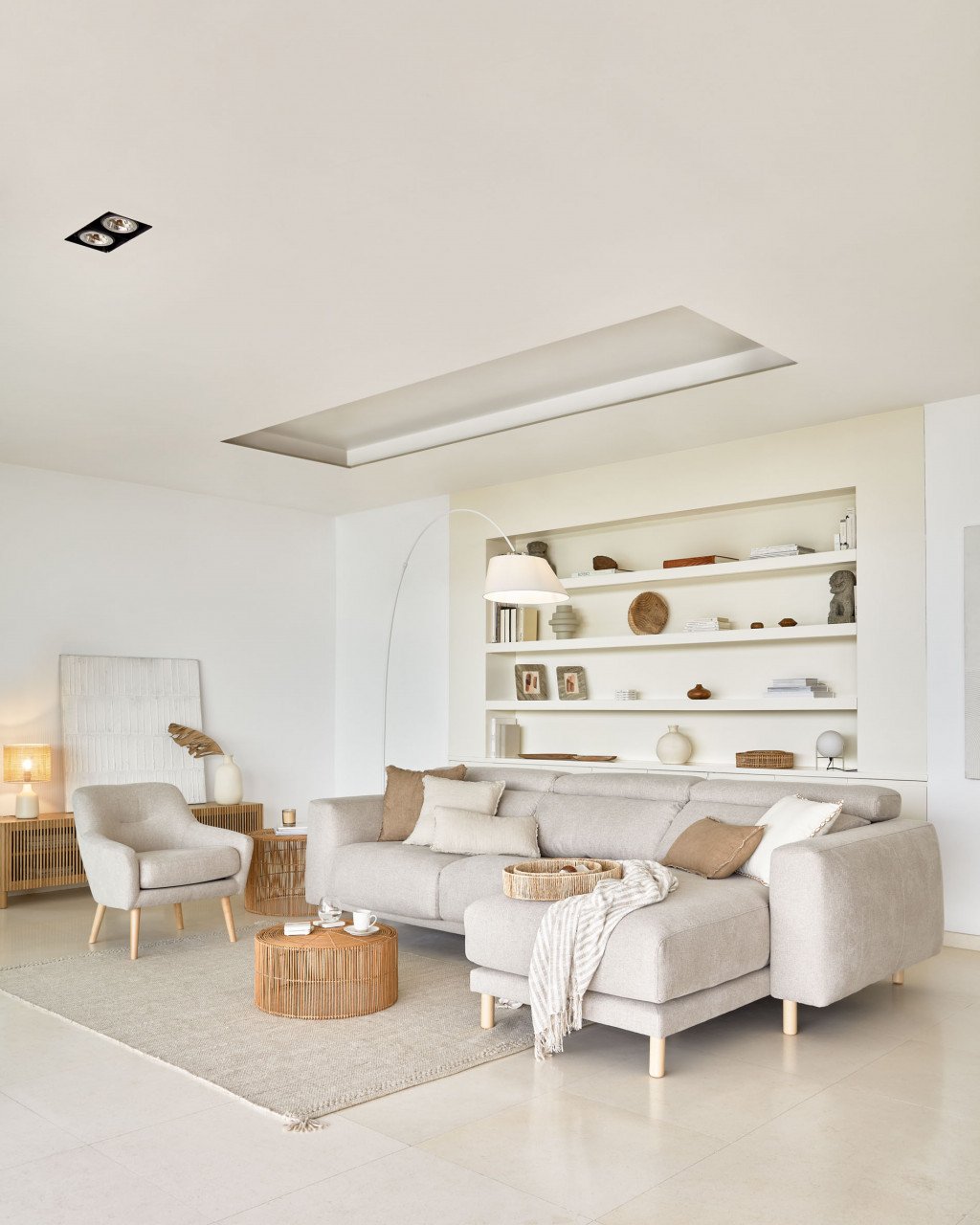 Lampadar alb din marmura 220 cm May Kave Home