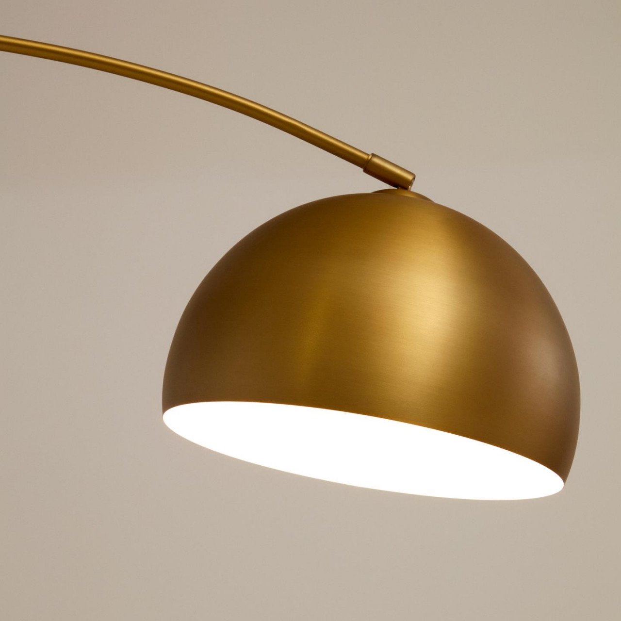 Lampadar auriu din metal 160 cm Madali Kave Home