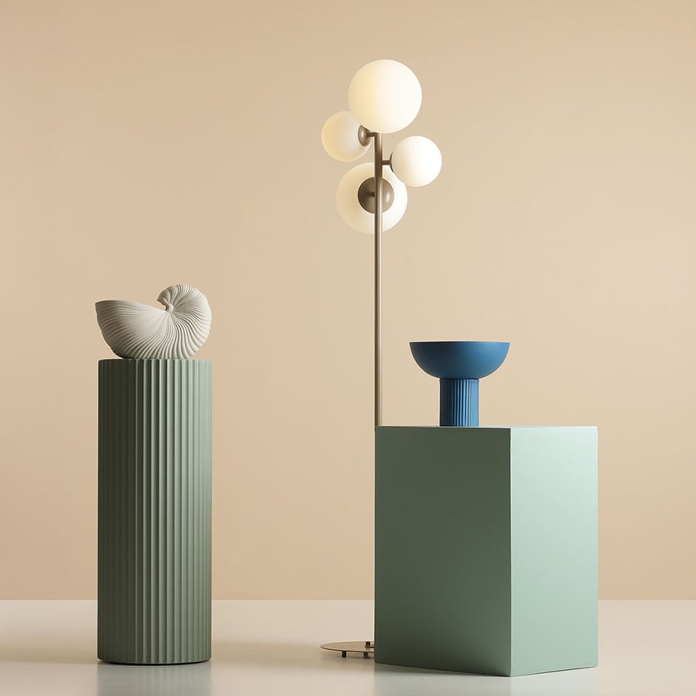 Lampadar bej din sticla cu 4 becuri 161 cm Bloom Aldex