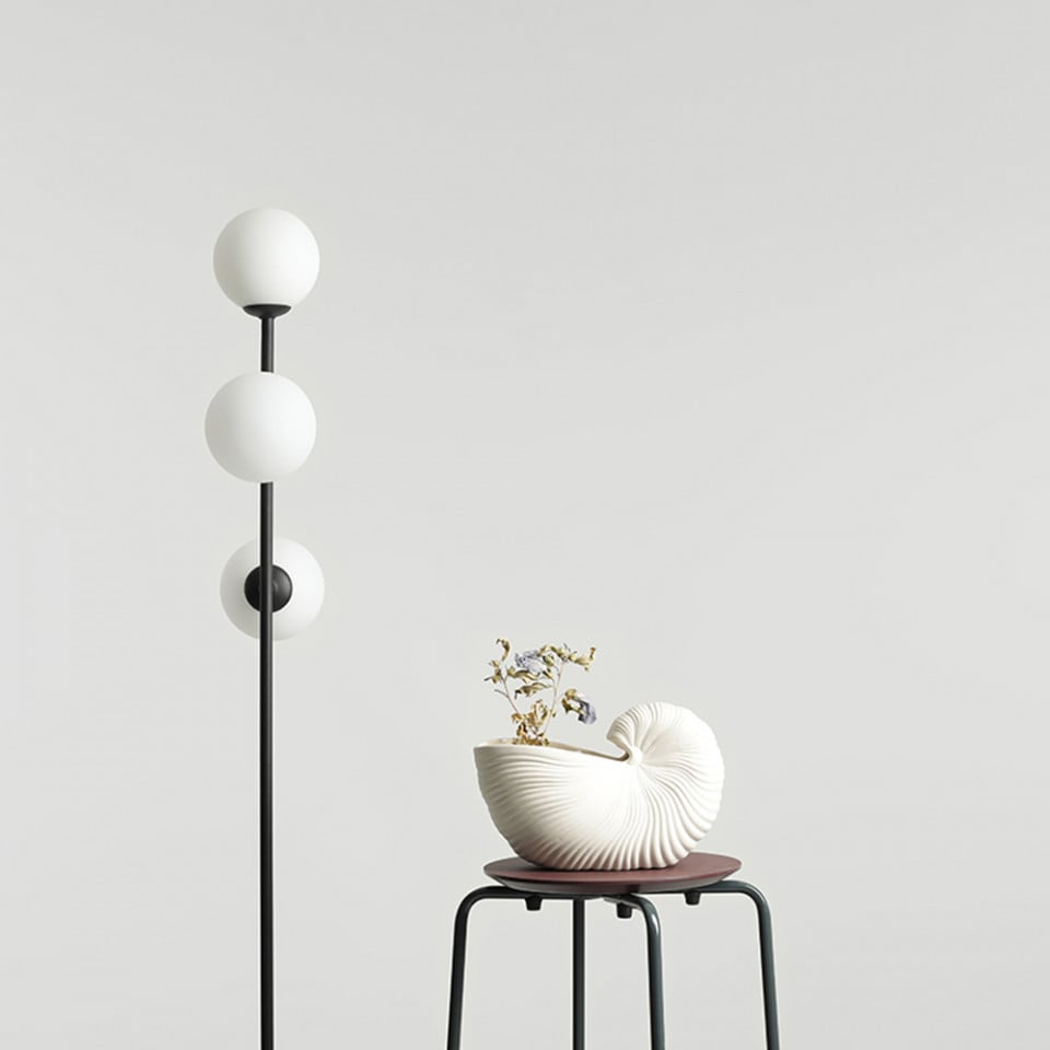 Lampadar negru/alb din sticla cu 3 becuri 168 cm Libra Aldex