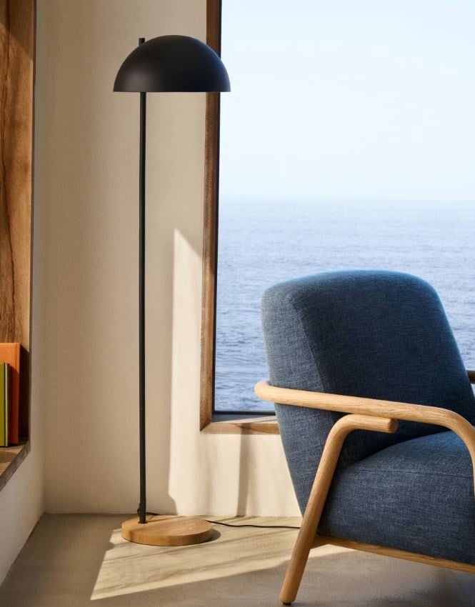 Lampadar negru din metal 150 cm Catlar Kave Home