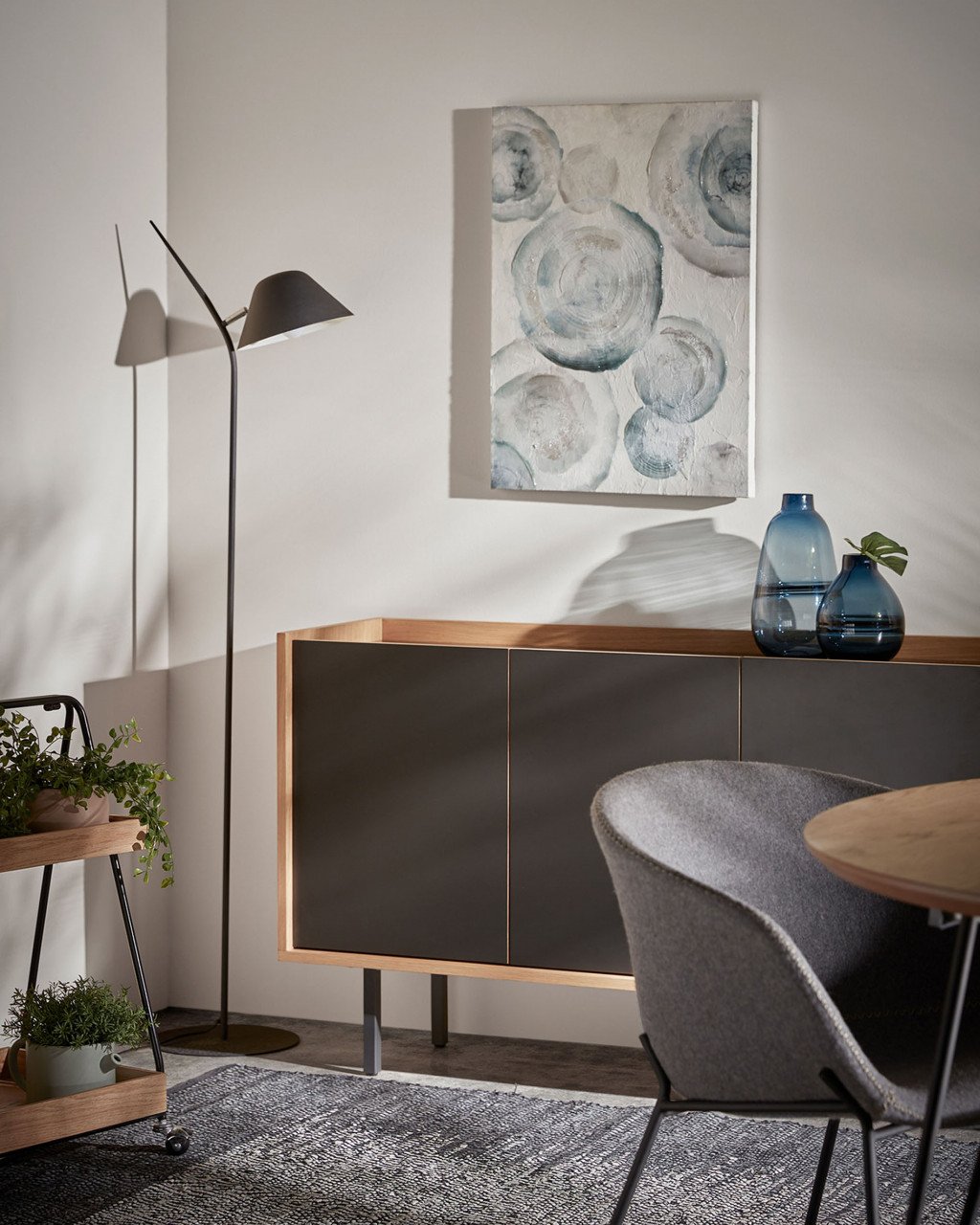Lampadar negru din metal 152 cm Aurelia Kave Home
