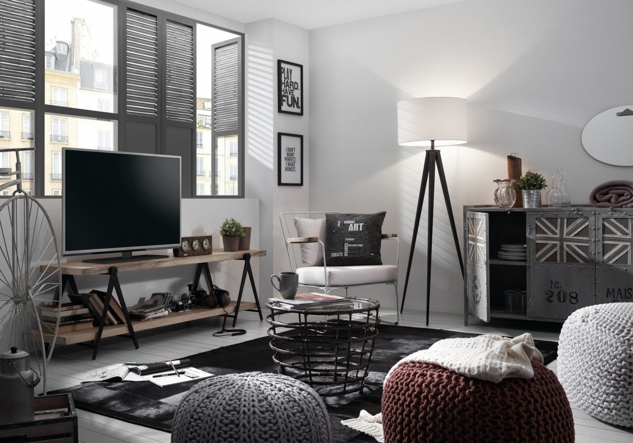 Lampadar negru din metal 157 cm Iguazu Kave Home