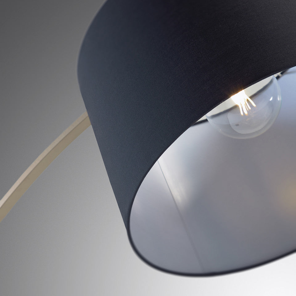 Lampadar negru din metal 210 cm Juhe Kave Home