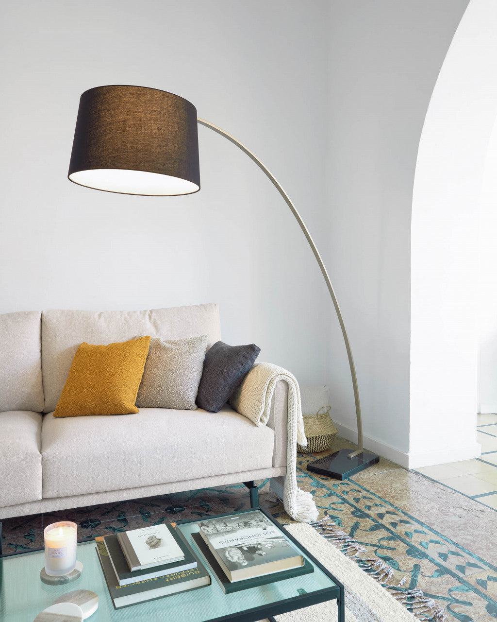 Lampadar negru din metal 210 cm Juhe Kave Home