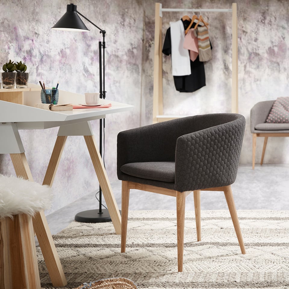 Lampadar negru din metal 220 cm Dione Kave Home