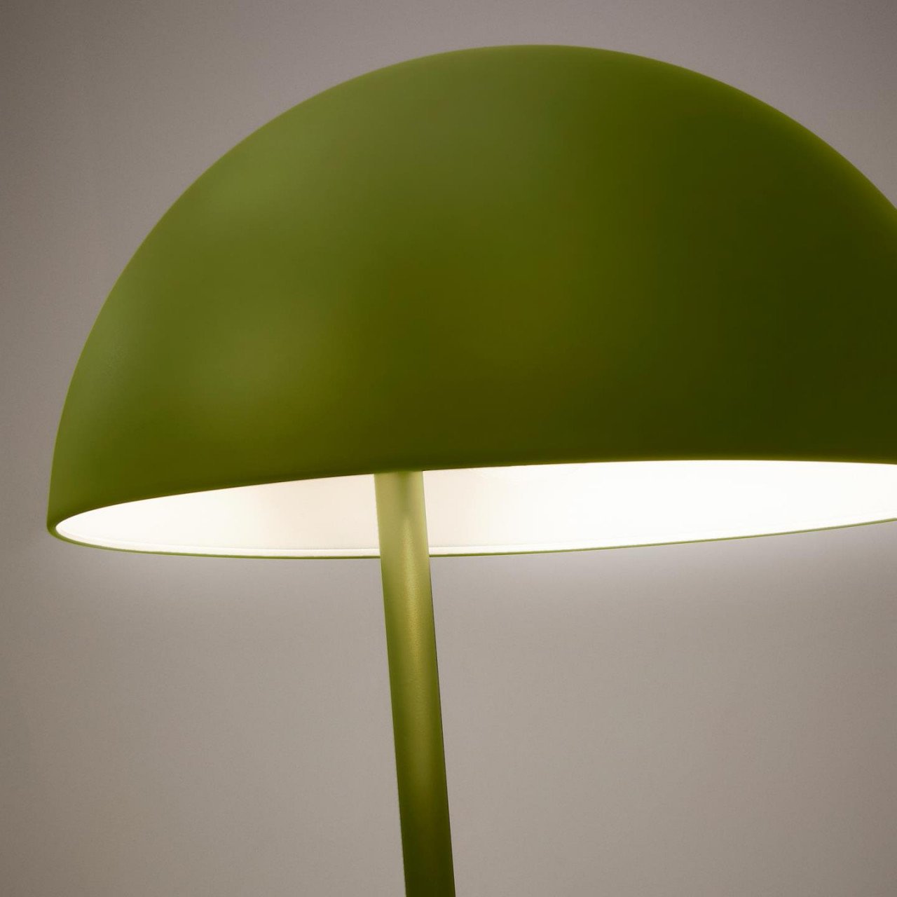 Lampadar verde din metal 150 cm Catlar Kave Home