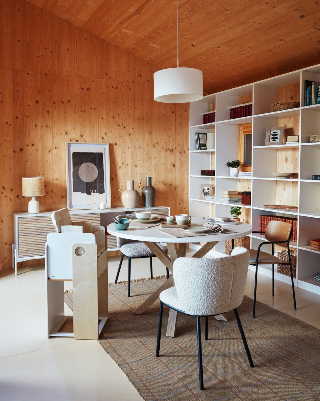 Lustra alba din metal Fulvia Kave Home