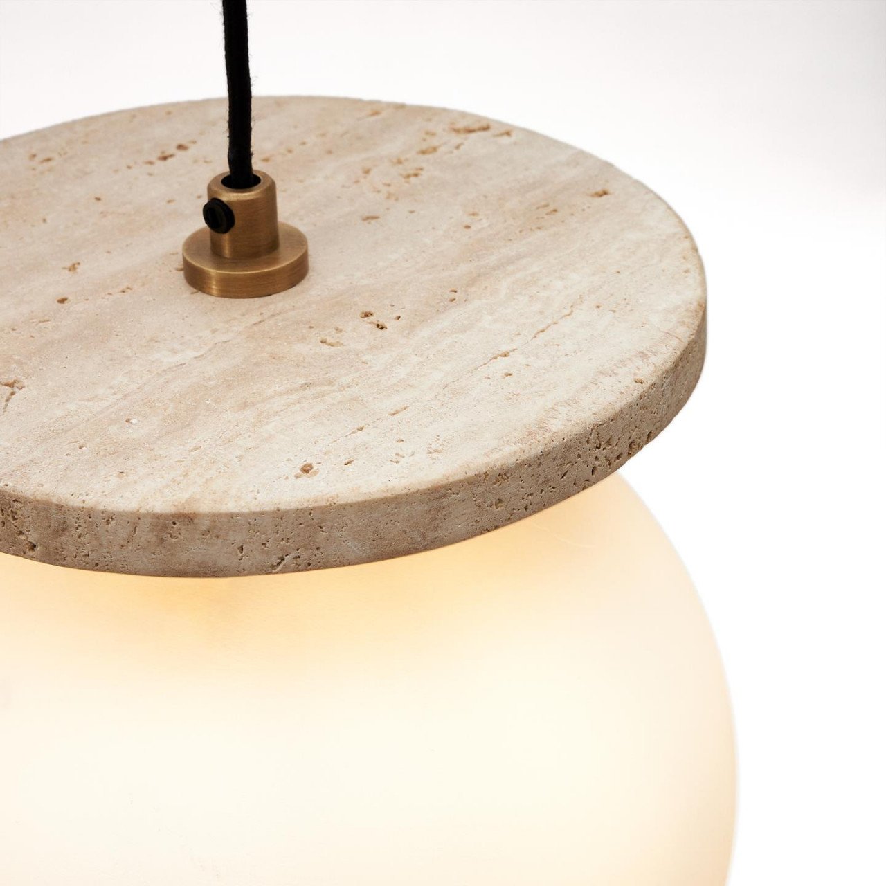 Lustra alba din sticla Malachi Kave Home