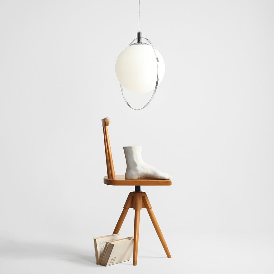 Lustra argintie/alba din metal Aura Aldex