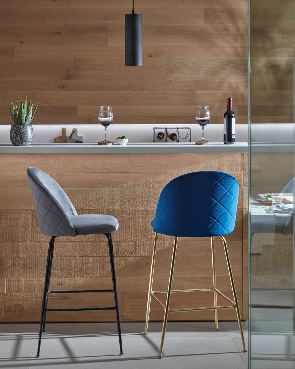 Lustra gri din metal Maude Kave Home