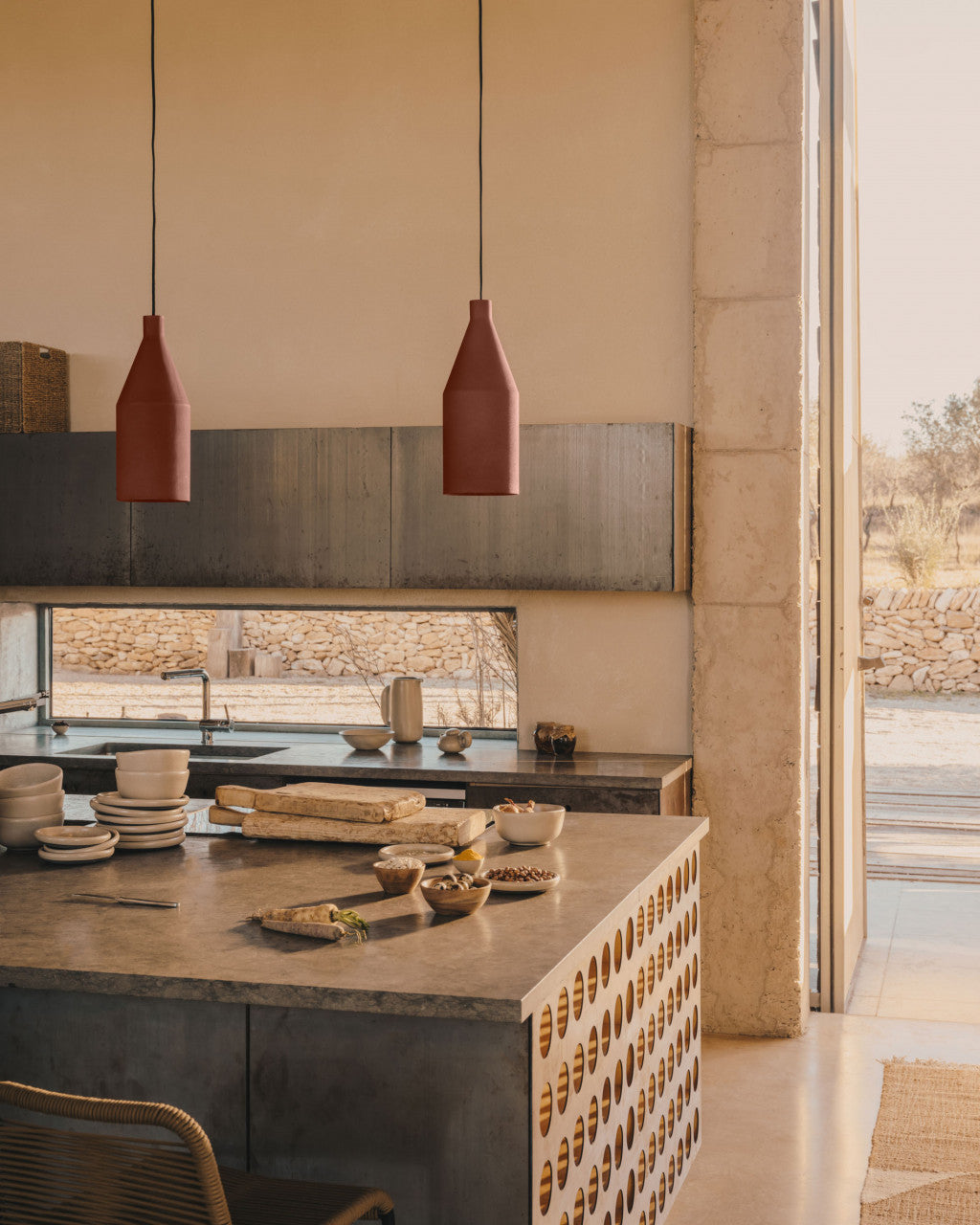 Lustra maro teracota din metal Peralta Kave Home