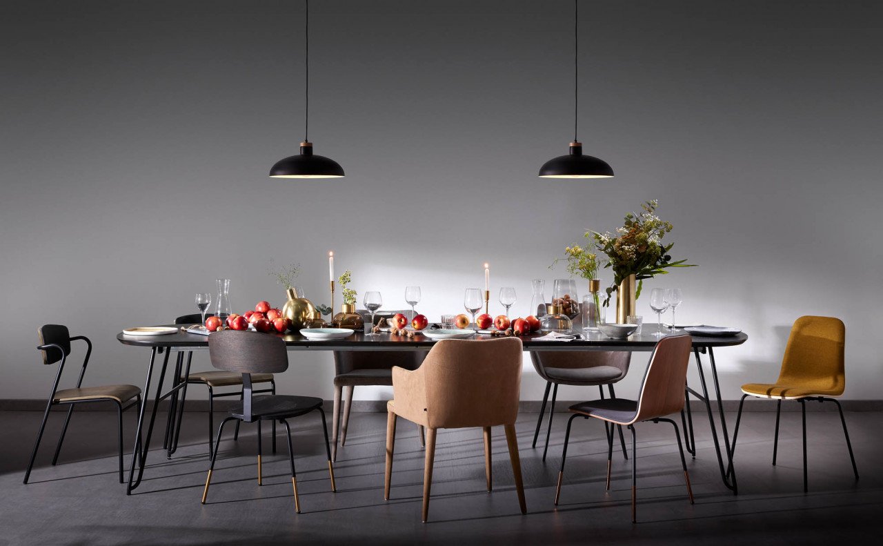 Lustra neagra din lemn Gotram Kave Home
