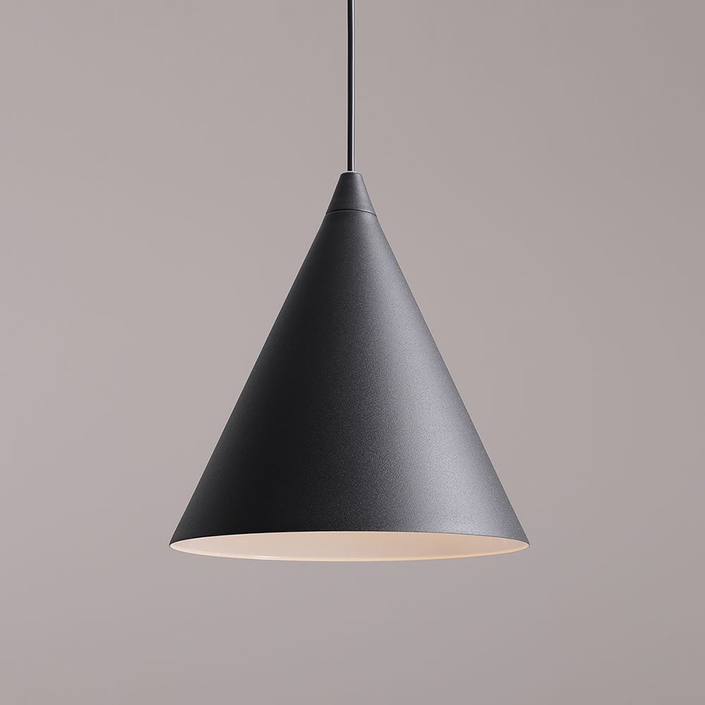 Lustra neagra din metal Form Aldex