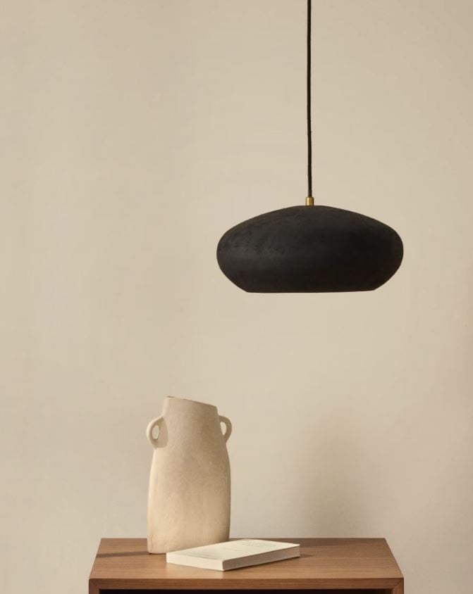 Lustra neagra din metal Inda Kave Home