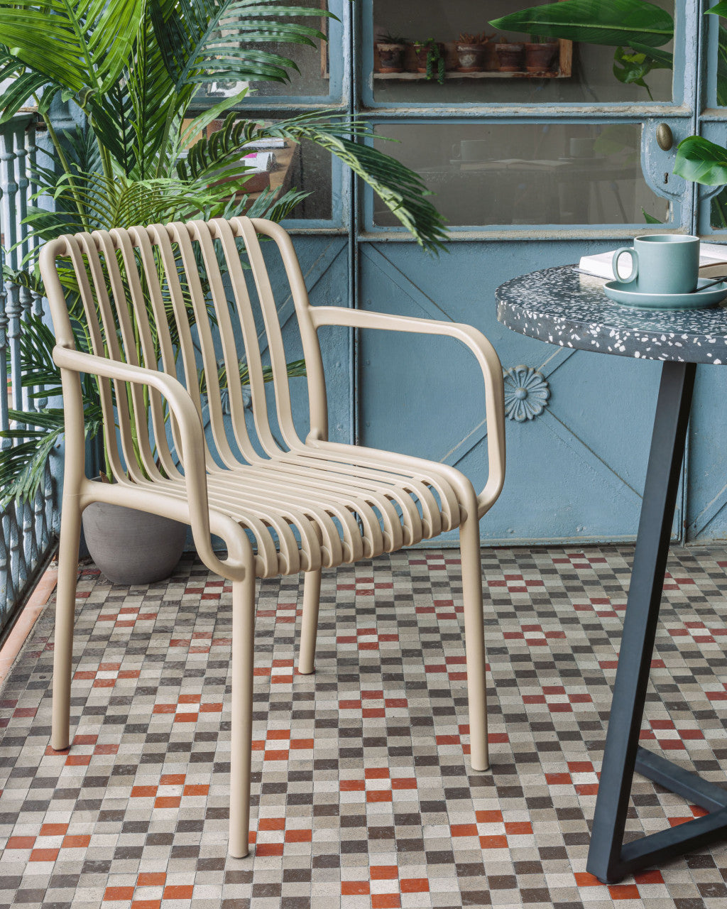 Masa bistro neagra din ciment 70 cm Tella Kave Home